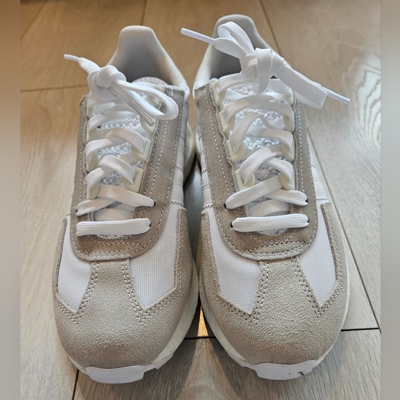 Adidas Retropy E5 Crystal White W6.5 M5.5 W7 M6 - Picture 2 of 13